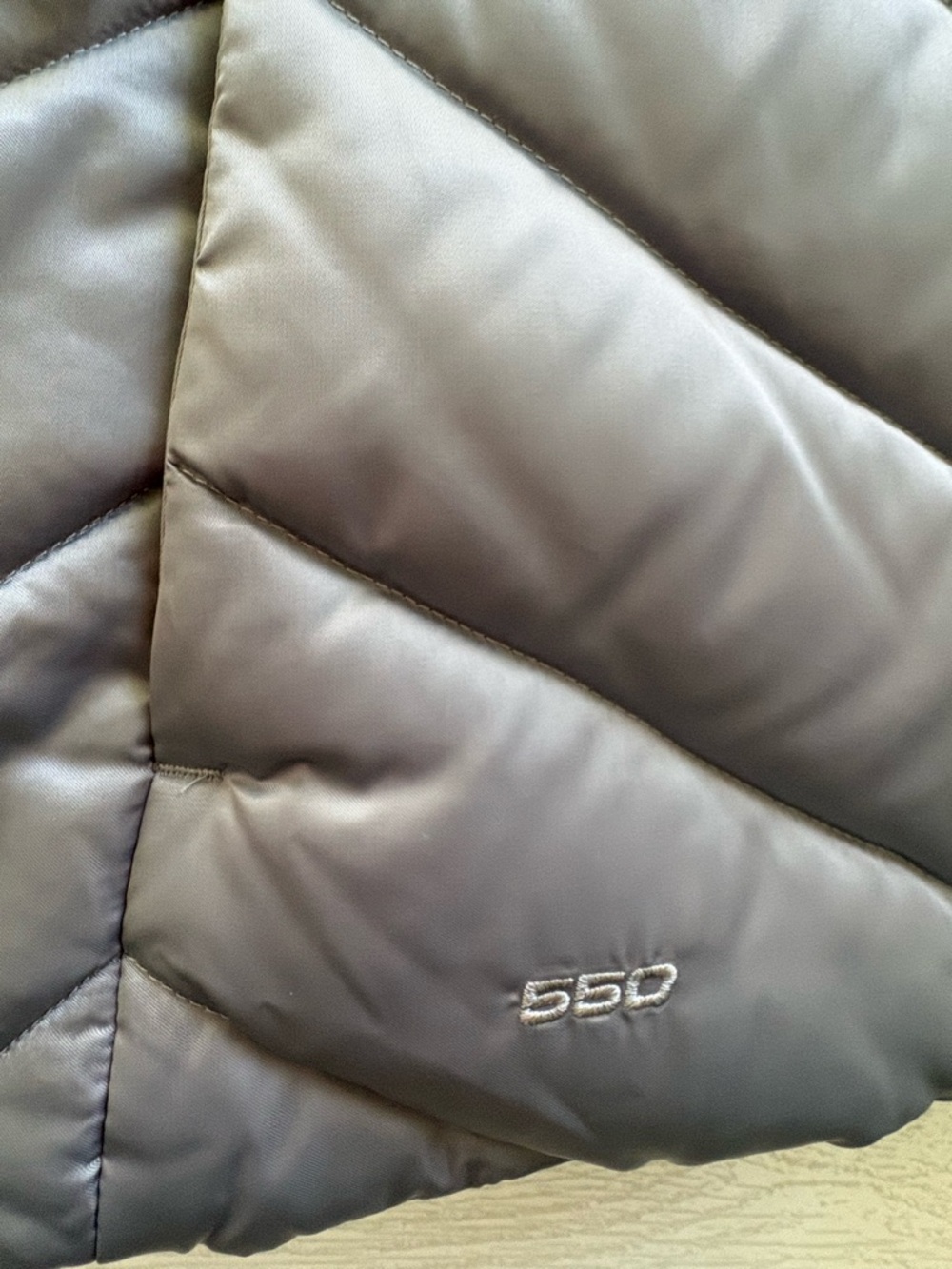 The North Face 550 Goose Down Puffer Vest Silver Gray Women’s Medium - Picture 2 of 9